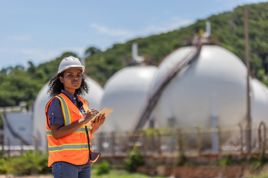 Phase 1 Environmental in Los Angeles, CA | AKT Peerless